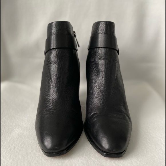 Dolce Vita Size 9 1/2 Black Leather Ankle Boots - Picture 2 of 15